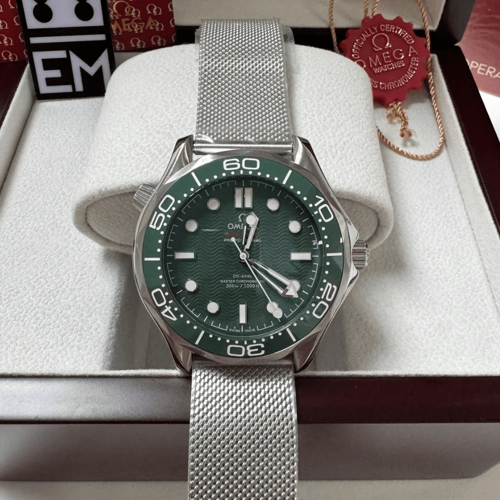 Omega Seamaster “Diver 300M” Green/Mesh Bracelet
