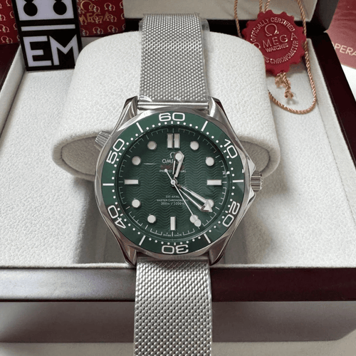 Omega Seamaster “Diver 300M” Green/Mesh Bracelet