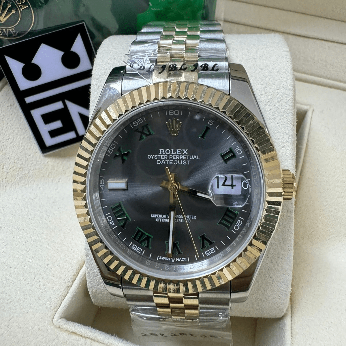 Rolex Datejust 41 – Anthracite Dial with Roman Numerals