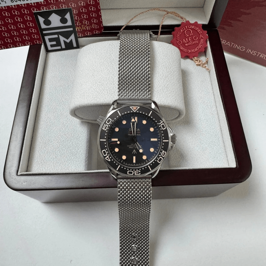 Omega Seamaster 300M Diver “007 Edition” – Black/Mesh Bracelet Stainless Steel