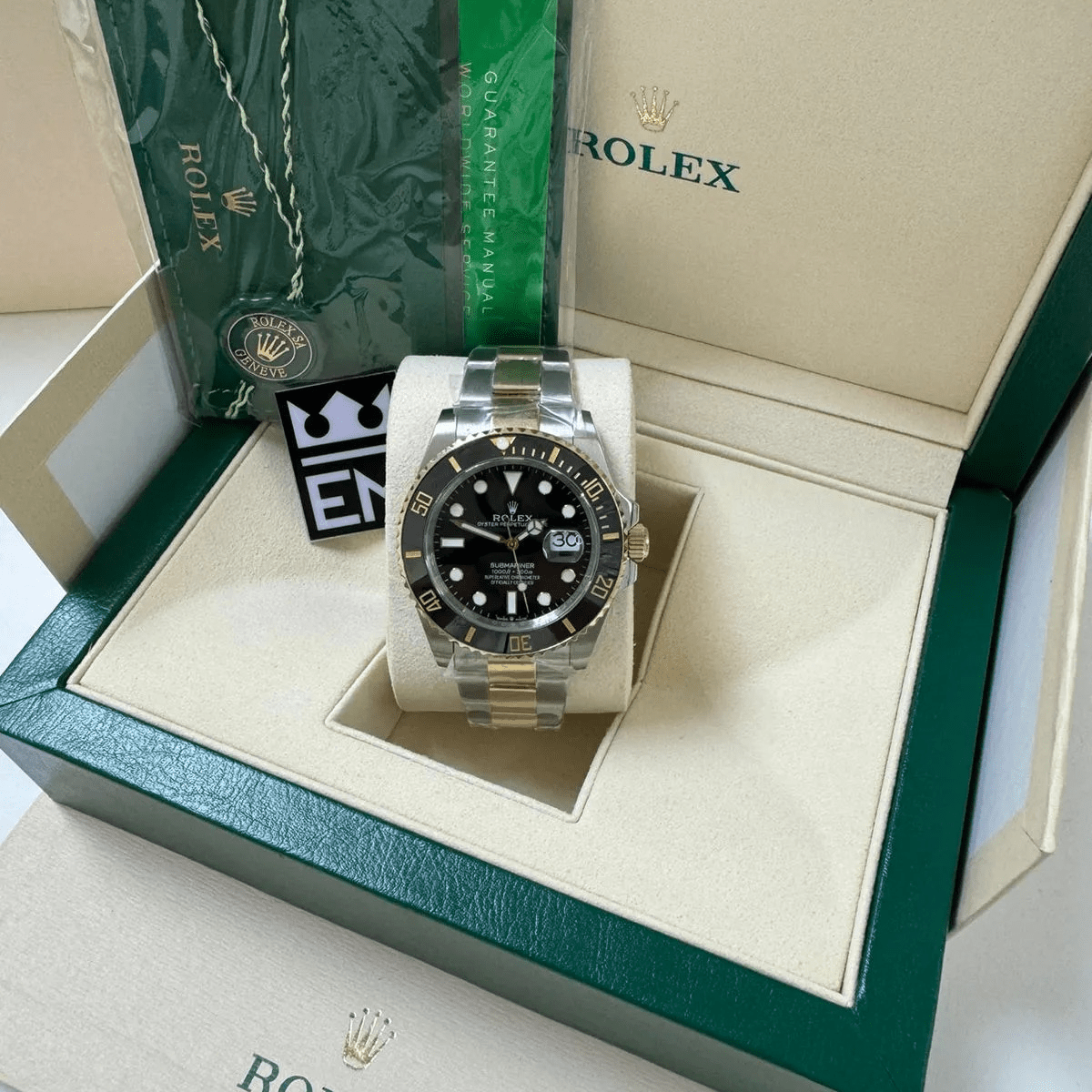 Rolex Submariner 40 – Gray Dial – Rolesor