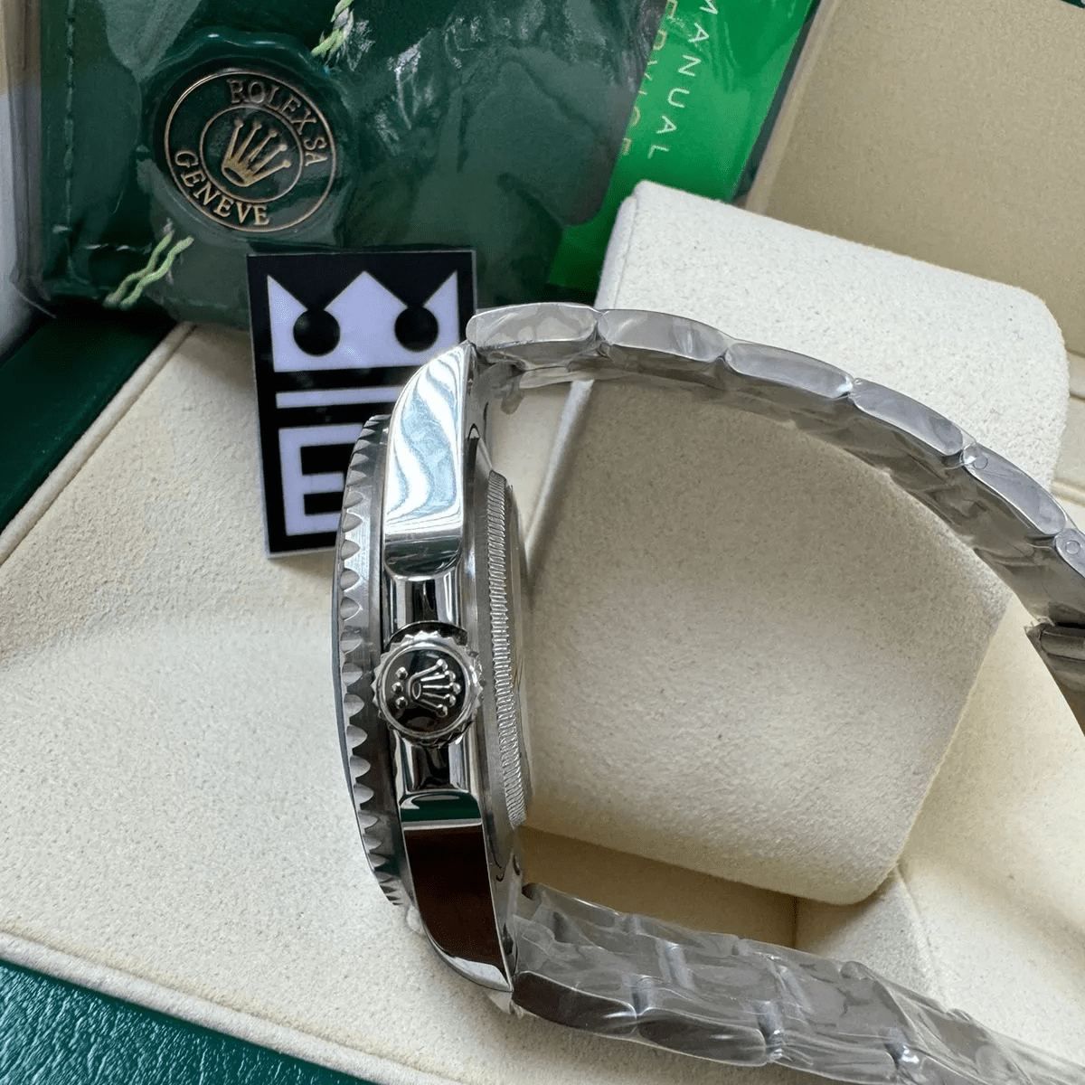 Rolex GMT-Master II 116710 BLNR – Black/Blue Ceramic – 904L Stainless Steel