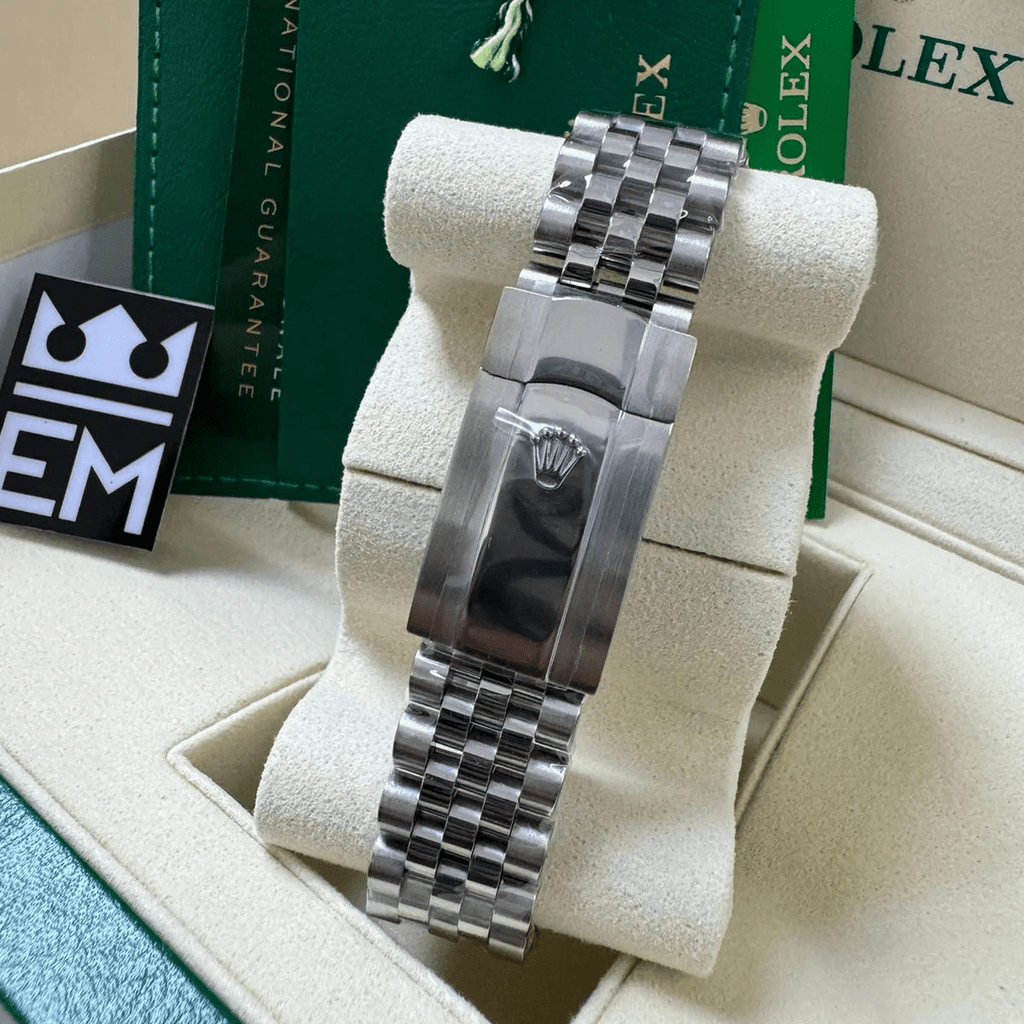 Rolex Datejust 41 – Black Dial