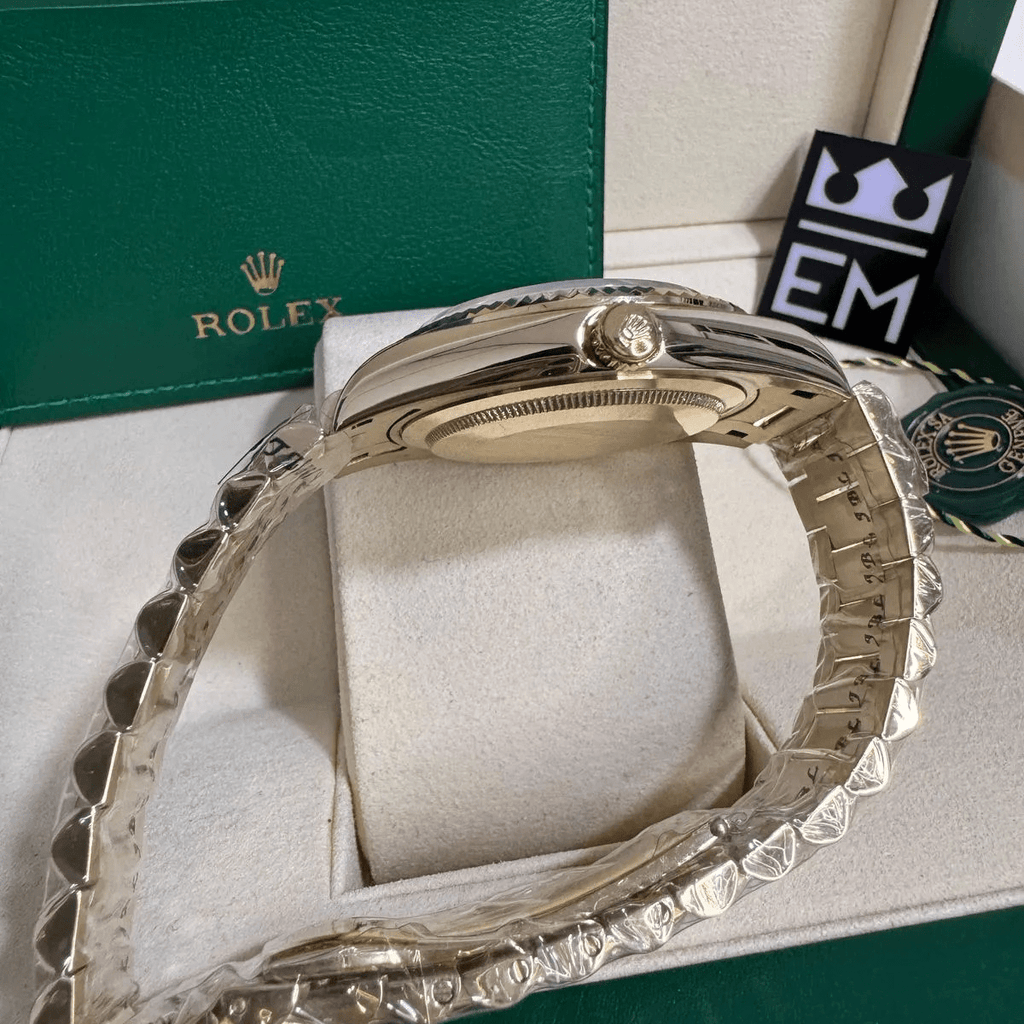 Rolex Day-Date 36 – White Dial